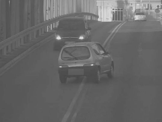 Pijany kierowca omal nie doprowadził do czołówki na moście. Miał prawie 3 promile i przekonywał, że to po jednym piwie