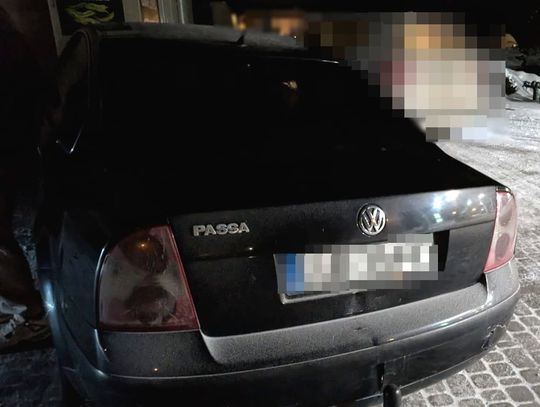 Pijany kierowca VW "Passa" nie miał dobrej passy. Złapał go policjant na urlopie Pijany kierowca VW "Passa" nie miał dobrej passy. Złapał go policjant na urlopie