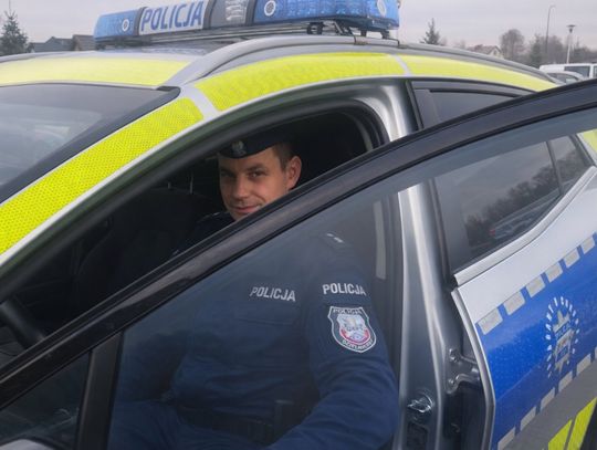 Pijany kierowca wjechał w auto policjanta po służbie. Po kolizji próbował zbiec na piechotę