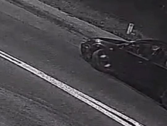 Pijany kierowca wjechał w rondo, a potem został zatrzymany przez świadka