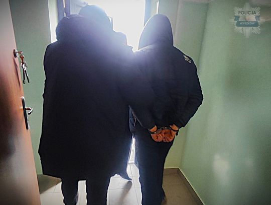 Pijany kierowca z zakazem jazdy zatrzymany na ekspresówce. Zaoferował policjantom 5 tysięcy złotych Pijany kierowca z zakazem jazdy zatrzymany na ekspresówce. Zaoferował policjantom 5 tysięcy złotych