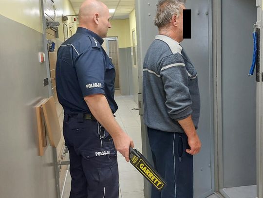 Pijany kierowca zatrzymany dwukrotnie w jednym tygodniu. Na koncie ma 10 zakazów jazdy