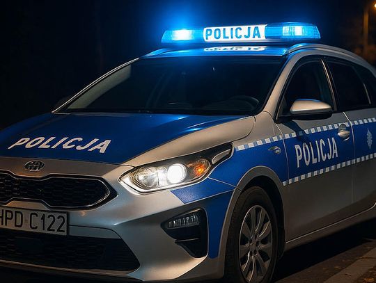 Pijany ojciec posadził za kierownicą 13-latka i kazał się wieźć do monopolowego. Zatrzymała ich policja