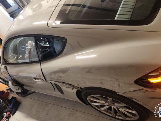 Pijany rajd luksusowym Porsche na S7. Miał 3 promile i sądowy zakaz, doprowadził do karambolu