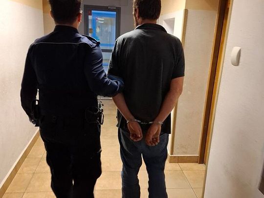 Pijany Ukrainiec zjadł w sklepie ciastka za 25 zł i się awanturował. Dostał grzywnę 4000 zł