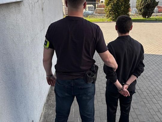 Pił, jeździł i unikał więzienia. Policjanci zawnioskowali i deportowanie 26-latka do Ukrainy