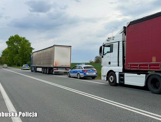 Pili razem, potem wsiedli do ciężarówek i ruszyli w trasę. Dwóch kierowców zatrzymanych