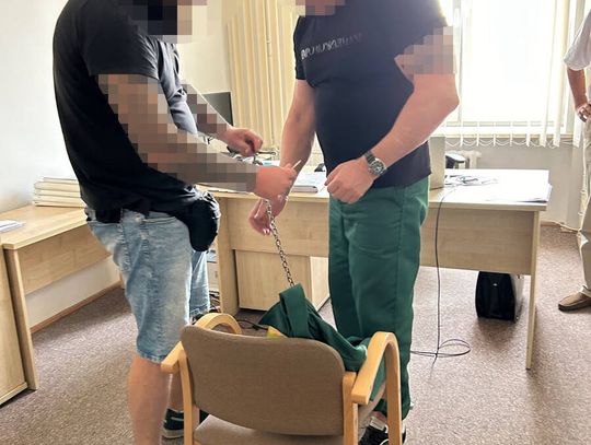 Po 25 latach wraca sprawa zabójstwa dwóch nastolatek. Policjanci z "Archiwum X" zatrzymali morderców