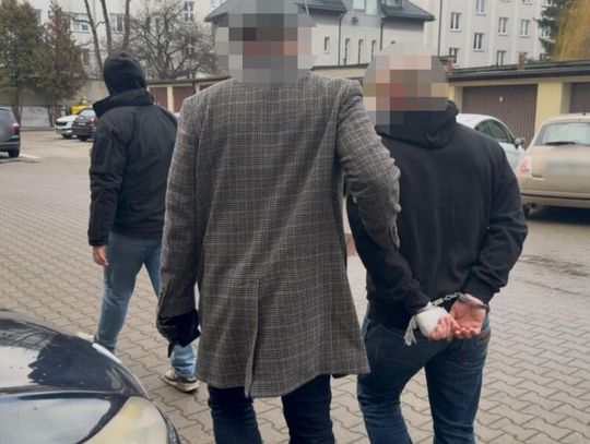 Po kłótni w lokalu wyciągnął nóż i zaatakował mężczyznę. 37-latek odpowie za usiłowanie zabójstwa Po kłótni w lokalu wyciągnął nóż i zaatakował mężczyznę. 37-latek odpowie za usiłowanie zabójstwa