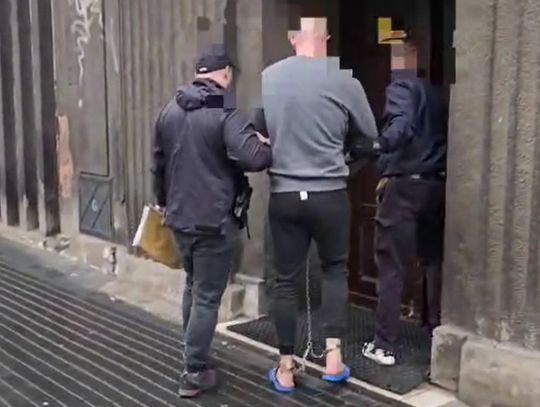 Po kłótni z kolegą chwycił za śrubokręt i dźgnął go wiele razy. Odpowie za usiłowanie zabójstwa