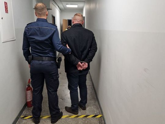 Po kolizji Białorusin musi opuścić Polskę. Sprawdzenie wykazało, że przebywa tu nielegalnie