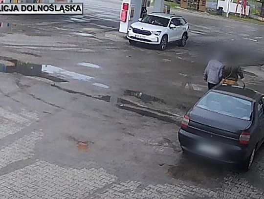 Po napadzie z siekierą na stację benzynową przemalował auto i zaszył się w kryjówce. Metody z gry nie pomogły