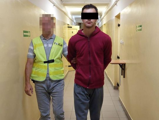 Pobił dwóch mężczyzn, a potem ukradł im telefon, zegarek i flaszkę. To recydywista, więc od razu dostał trzy miesiące