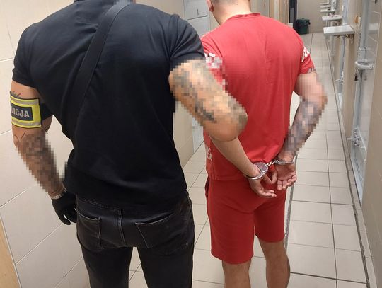 Pobili kijem i użyli gazu, by odzyskać dług. Zatrzymano 41-letniego Polaka i 31-latka z Białorusi