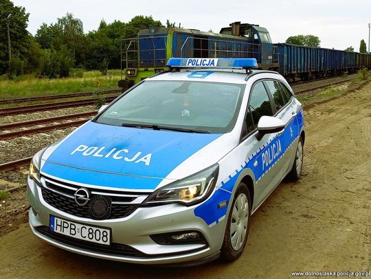 Pociąg towarowy stanął na stacji, maszynista był kompletnie pijany. Wydmuchał 3,5 promila