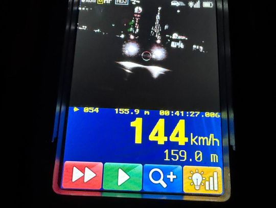 Pod wpływem alkoholu i narkotyków uciekał policji. Tłumaczył, że musiał odreagować kłótnię