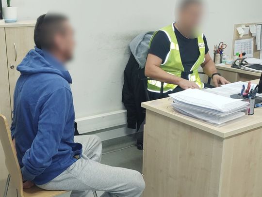 Podczas imprezy pobili mężczyznę na śmierć, a potem jak gdyby nigdy nic dalej się bawili