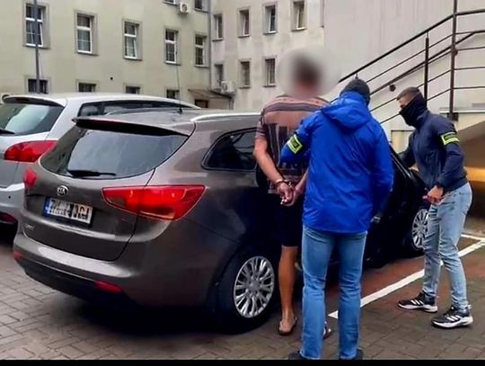 Podczas interwencji obcokrajowiec zaatakował policjantów. 46-latek może zostać wydalony z Polski