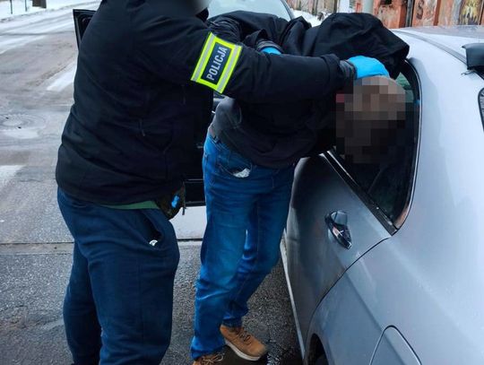 Podczas kontroli wyczuli od kierowcy marihuanę. W aucie i mieszkaniu miał ponad kilogram narkotyków