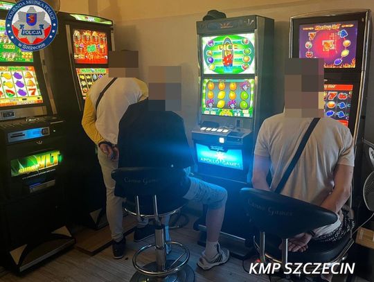 Podczas nalotu na nielegalny salon gier wpadł poszukiwany. Mężczyzna ma 9 lat do odsiadki