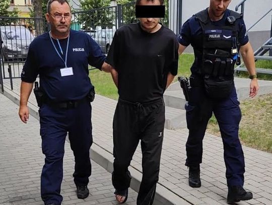 Podpalił łóżko, na którym spał jego ojciec. 33-latek usłyszał zarzut usiłowania zabójstwa