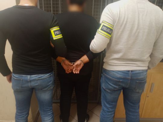 Podszywała się pod pracownicę ZUS i okradała seniorów. Wpadła po roku oszustw Podszywała się pod pracownicę ZUS i okradała seniorów. Wpadła po roku oszustw