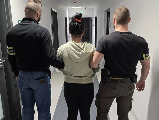 Podszywali się pod pracowników administracji i okradali ludzi. Zatrzymane dwie kobiety i mężczyzna Podszywali się pod pracowników administracji i okradali ludzi. Zatrzymane dwie kobiety i mężczyzna