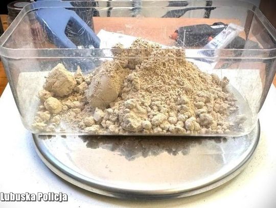 Policja zatrzymała dilera heroiny. Grozi mu 20 lat więzienia