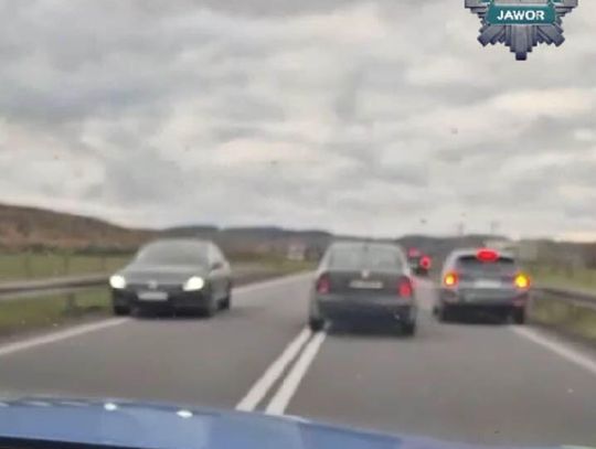 Policjanci ścigali kierowcę skody. Mężczyzna miał sporo na sumieniu