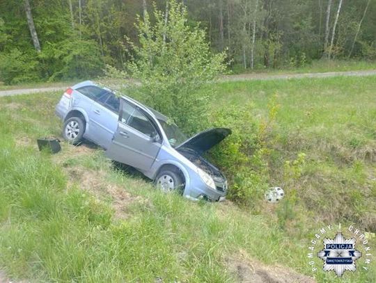 Policjant chciał pomóc kierowcy po wypadku, ale ten zaczął uciekać. Miał ponad 3 promile