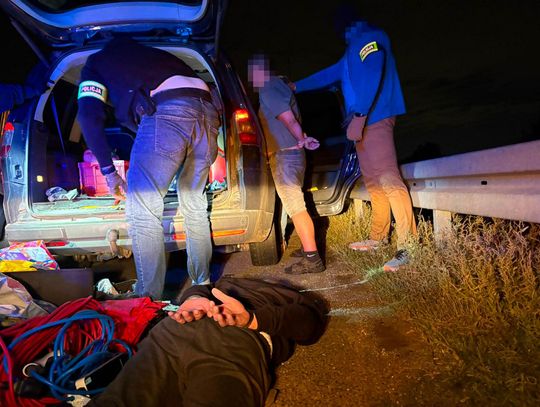 Policyjna zasadzka na autostradzie. Grupa "Orzeł" uderzyła w złodziei samochodów