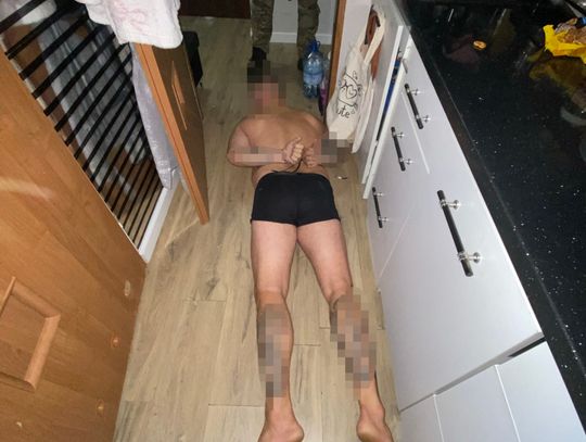 Policyjni kontrterroryści weszli do kilku mieszkań jednocześnie. Podczas akcji zatrzymano 5 osób