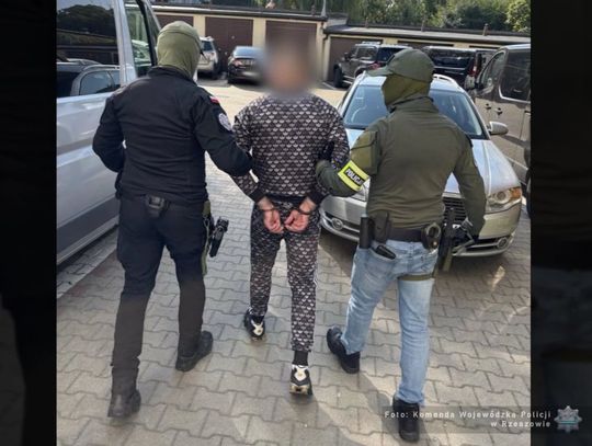 Policyjni "poszukiwawcze" na łowach. Zatrzymali cztery osoby, które próbowały uniknąć więzienia