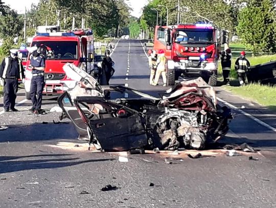 Policyjny pościg zakończony groźnym wypadkiem. Uciekała 22-latka z trzema sądowymi zakazami