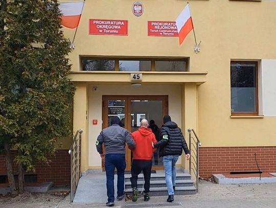 Pół tony płynnego klofedronu w dostawczaku. Diler wpadł, bo spanikował na widok radiowozu Pół tony płynnego klofedronu w dostawczaku. Diler wpadł, bo spanikował na widok radiowozu