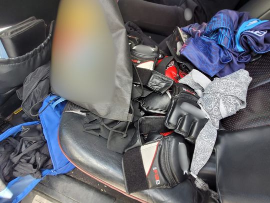Ponad 20 kiboli szykowało się do leśnej bijatyki. Policjanci zapobiegli ustawce