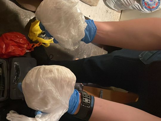 Ponad 3 kilogramy narkotyków w mieszkaniu i piwnicy. 46-latek trafił do aresztu
