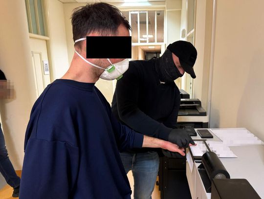 Porwał dziecko z mieszkania byłej partnerki. Obywatel Ukrainy usłyszał zarzut usiłowania zabójstwa