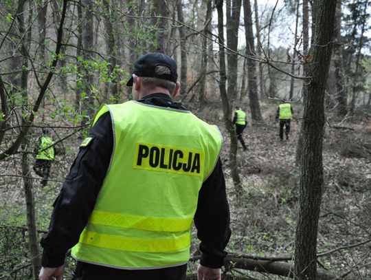 Poszedł z synami na grzyby. Z lasu musiała ich wyprowadzić policja