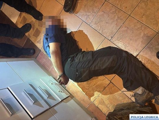 Potrącił motocyklistę i uciekł, zostawiając ciężko rannego mężczyznę bez pomocy. Zatrzymali go po dwóch tygodniach