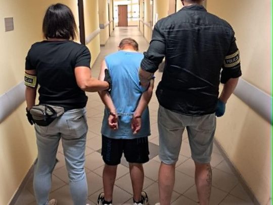 Potrzebował pieniędzy, więc wszedł do kościoła i dobrał się do skarbony. Możliwe, że to nie pierwszy raz