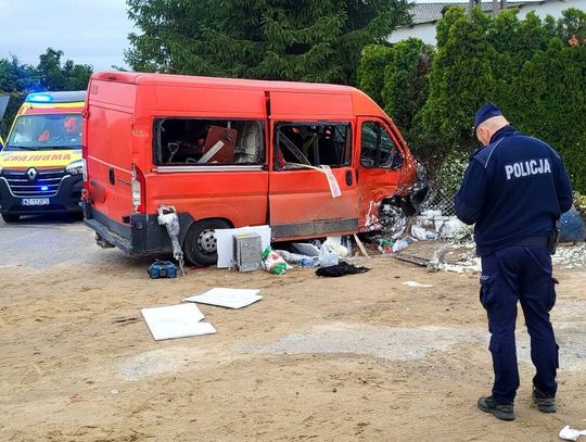 Poważny wypadek na skrzyżowaniu. Osiem osób w szpitalu po zderzeniu dwóch busów