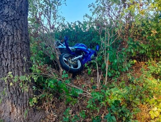 Poważny wypadek pod Płockiem. Auto wjechało w motocykl, lądował śmigłowiec LPR