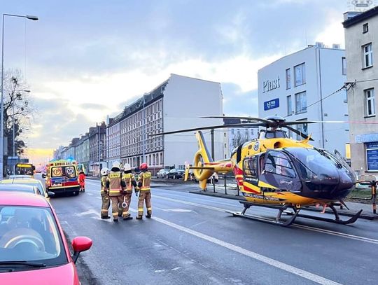 Poważny wypadek w Gliwicach. Autobus z 30 pasażerami wjechał w tył ciągnika z przyczepą