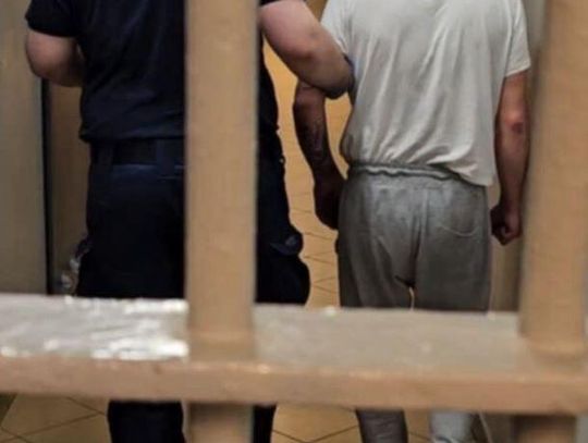 Powiedział, że czasem pali zioło. Miał w mieszkaniu ponad ćwierć kilograma haszyszu