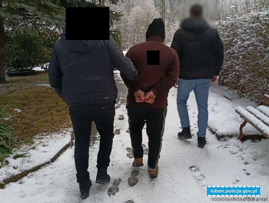 Pożyczał pieniądze i zastraszał ludzi. 74-letni lichwiarz zatrzymany - pogrążył go jego notatnik Pożyczał pieniądze i zastraszał ludzi. 74-letni lichwiarz zatrzymany - pogrążył go jego notatnik