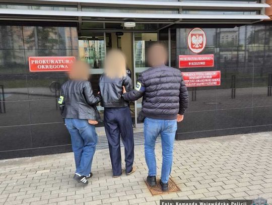 Pracownica banku podbierała pieniądze z kont klientów. Wyprowadziła tak ponad milion złotych