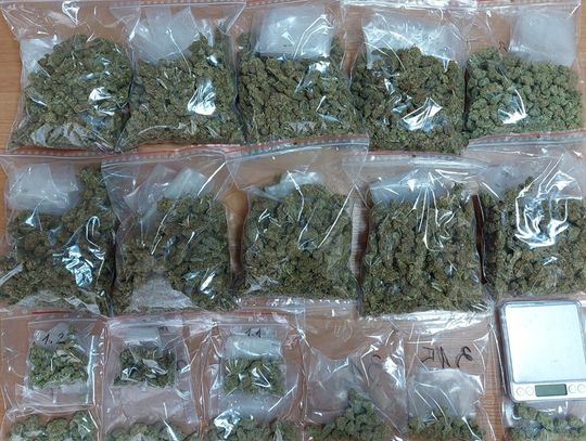 Prawie 1,5 kg narkotyków zabezpieczonych przez policjantów. Dwaj podejrzani w areszcie