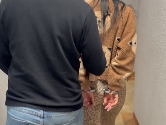 Prawie kilogram marihuany w mieszkaniu 28-latki. Kobieta przyznała się do przestępstwa Prawie kilogram marihuany w mieszkaniu 28-latki. Kobieta przyznała się do przestępstwa