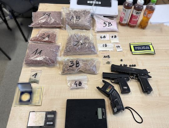 Precyzyjne uderzenie w narkobiznes. Ponad 6 kilogramów przejętych substancji Precyzyjne uderzenie w narkobiznes. Ponad 6 kilogramów przejętych substancji